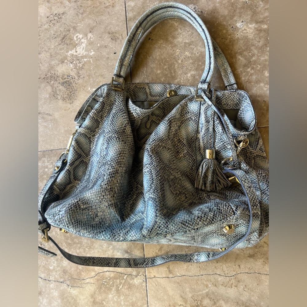 G.I.L.I. Snake-Embossed Gray & Black Hobo Bag - Picture 3 of 15